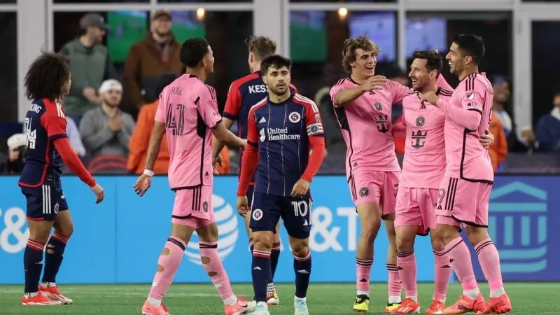 New England đấu với Inter Miami 01