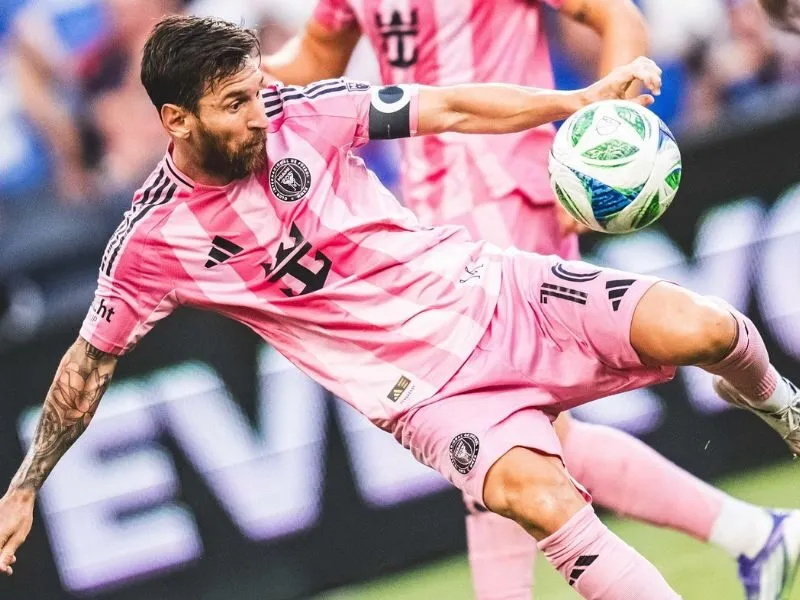 Tổng quan về quyết định chuyển đến Inter Miami của Messi